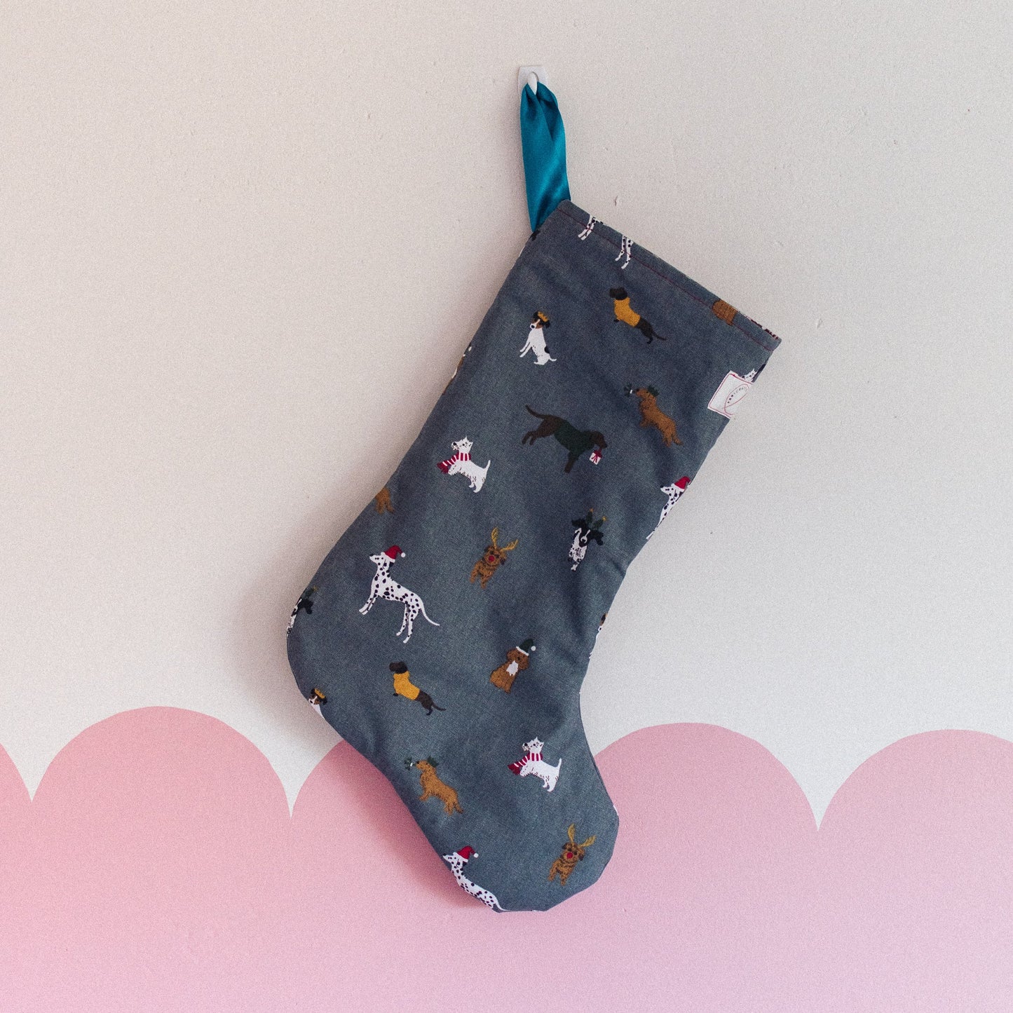 Christmas Dogs Stocking - Sophie Allport - F&B Crafts - F&B Crafts