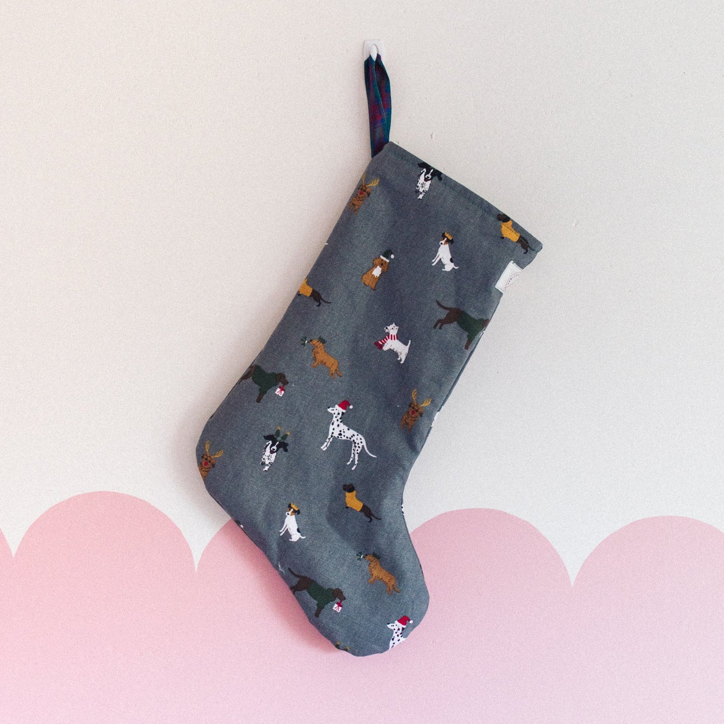 Christmas Dogs Stocking - Sophie Allport - F&B Crafts - F&B Crafts